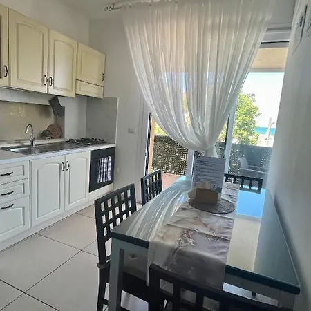 - Annamaria - Intero Vistamare - アパート *